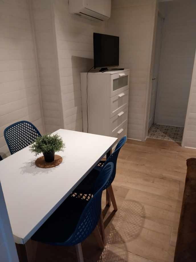 'Le Patio' Appartement Avec Terrasse รัวย็อง ภายนอก รูปภาพ